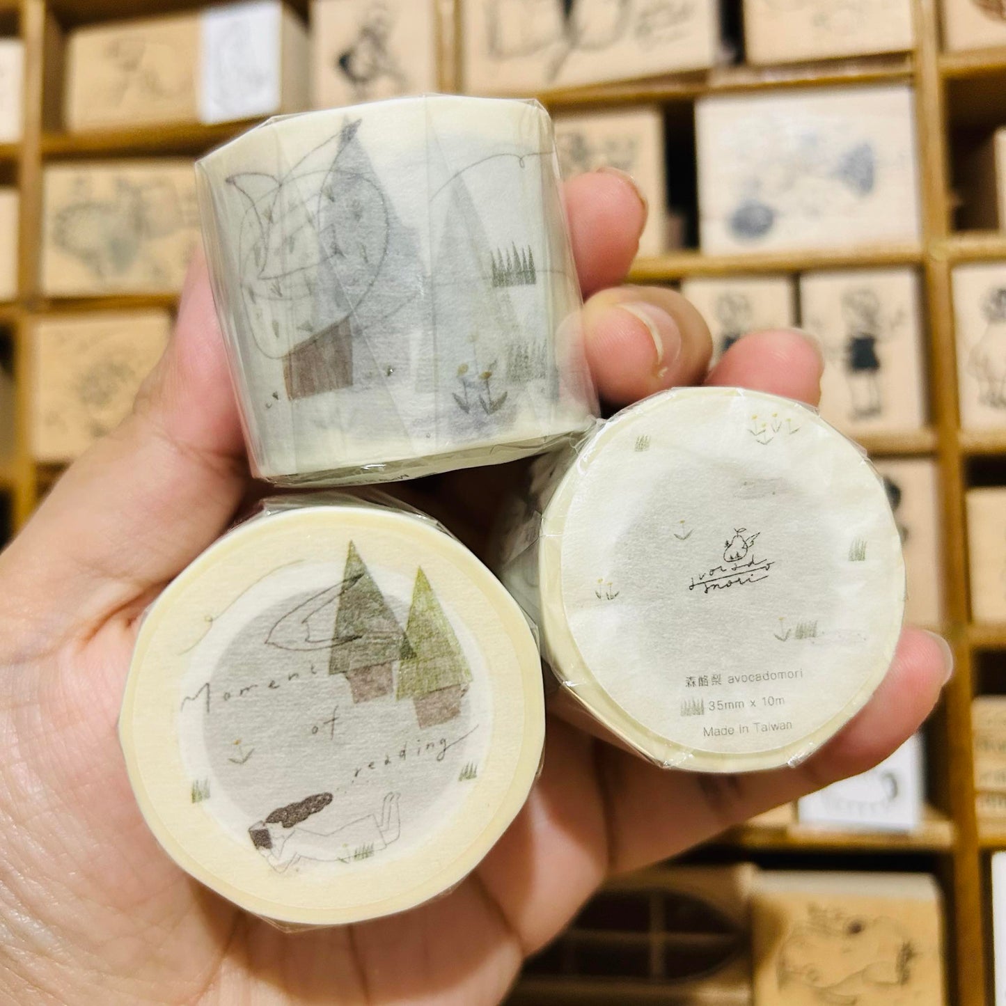 avocadomori Moment of Reading Masking Tape Roll and Sample