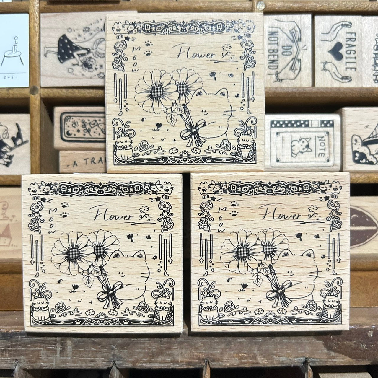 UBEE Flower Wood Stamp
