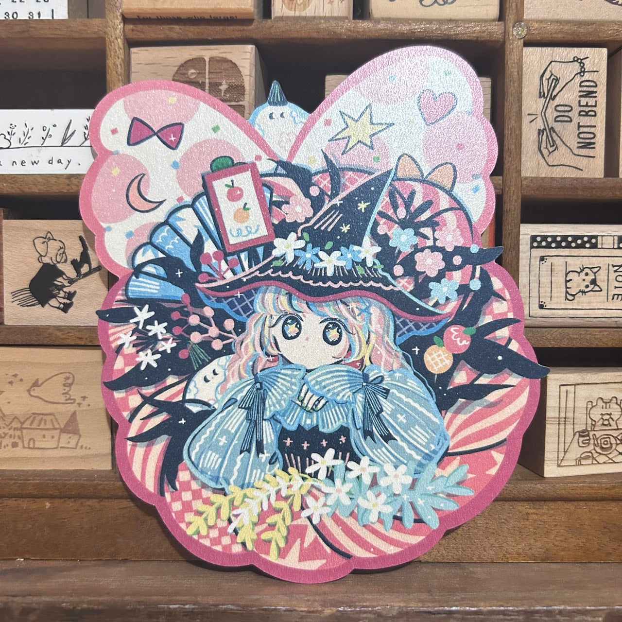 wohenlanduo Witch Wreath Die Cut Postcard