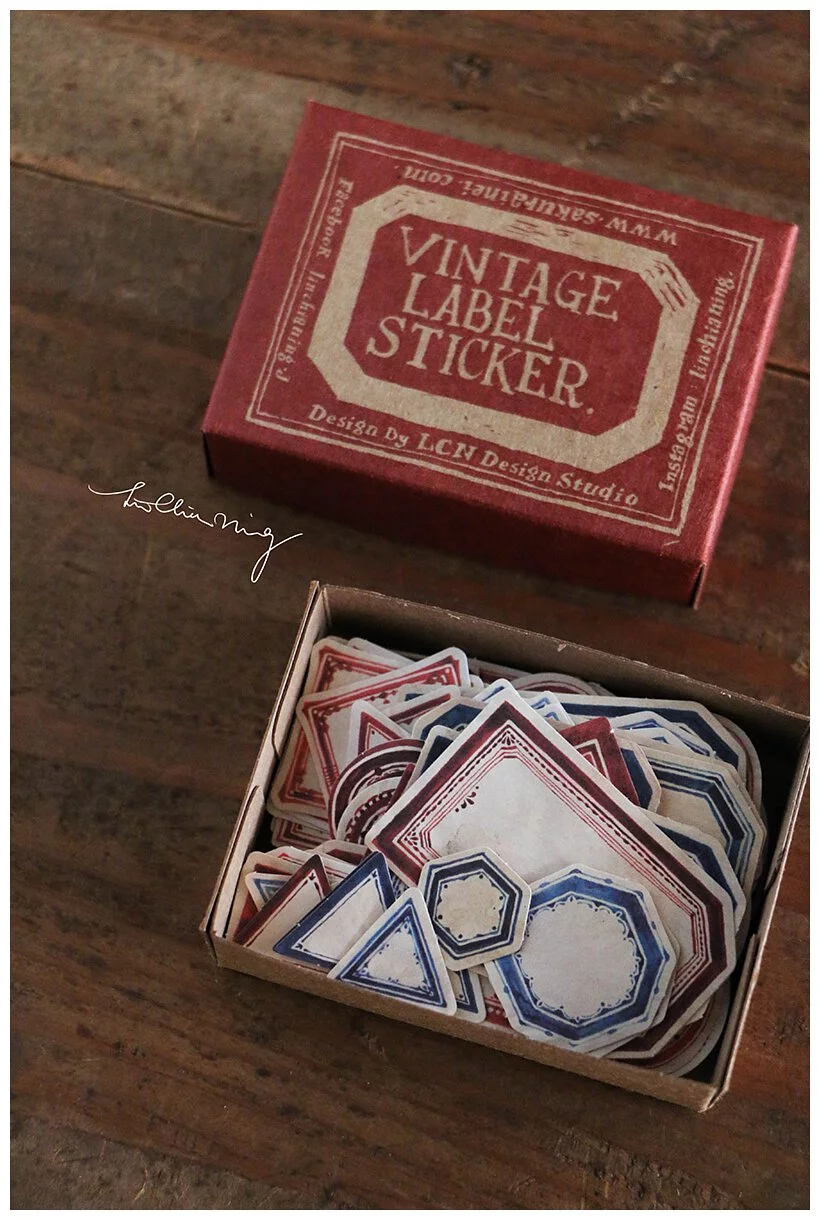 linchianing Red Sticker Label Box with Flakes