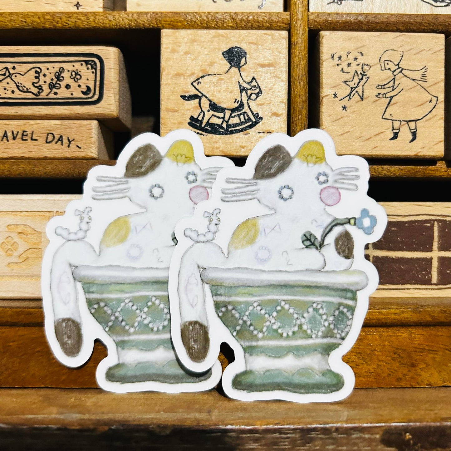 misshoegg Market-only Cat in Vase Sticker